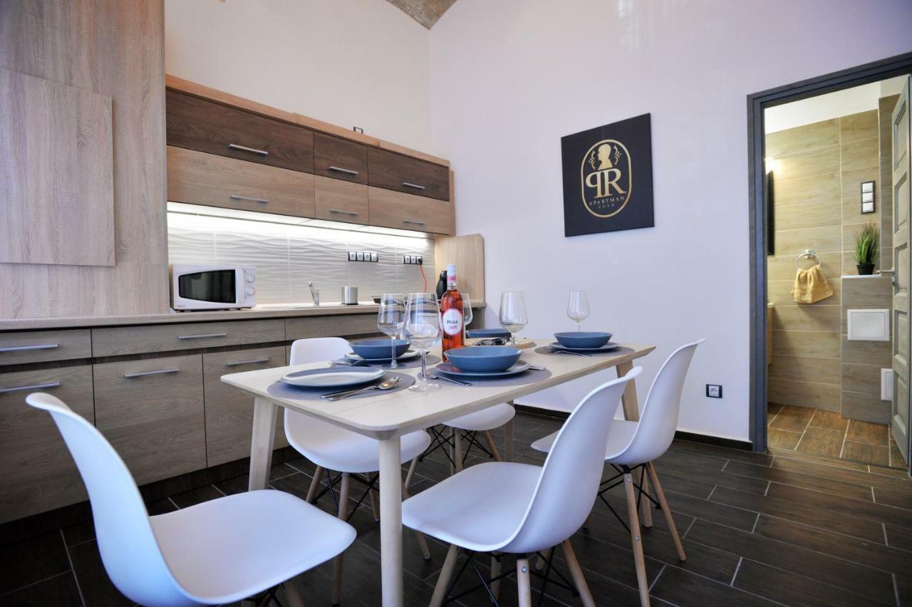 Pr Apartman Eger Exterior foto