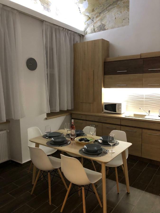 Pr Apartman Eger Exterior foto