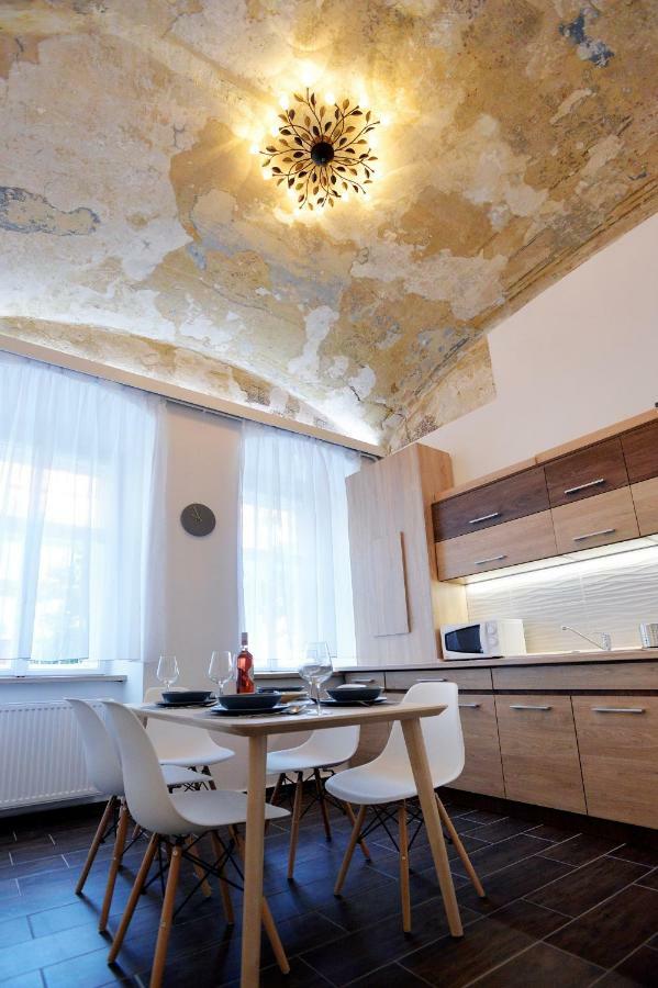 Pr Apartman Eger Exterior foto
